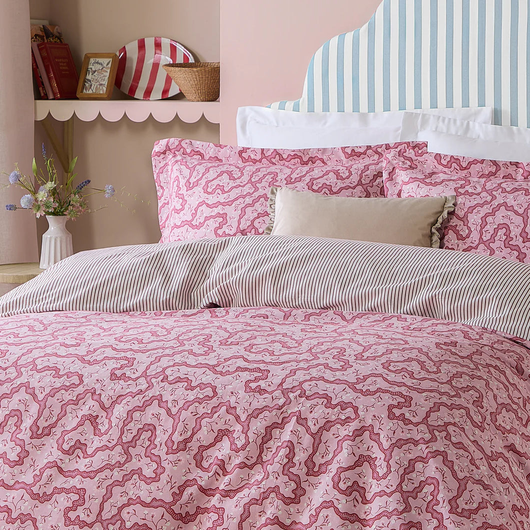 PINK AND BERRY WIGGLE DUVET SET