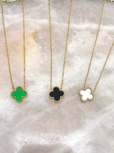 CLOVER NECKLACE