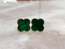 CLOVER STUD EARRINGS