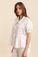 SHORT-SLEEVED BUTTONED BLOUSE WITH PETER PAN COLLAR AND FADED TONE: white / One size